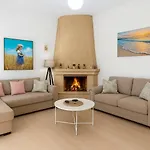 Luxury Dennis *