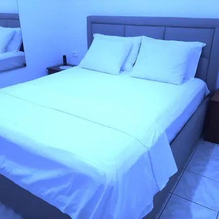Luxury Dennis Sarandë