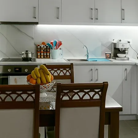 Luxury Dennis Sarandë