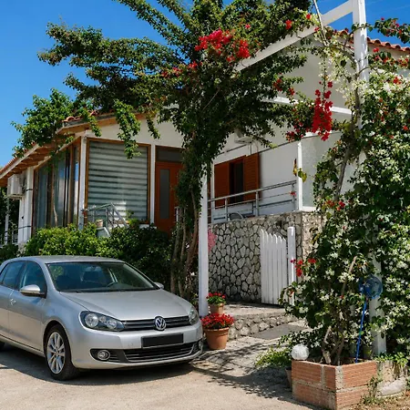 Luxury Dennis Casa de Férias *