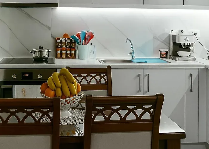 Luxury Dennis Sarandë